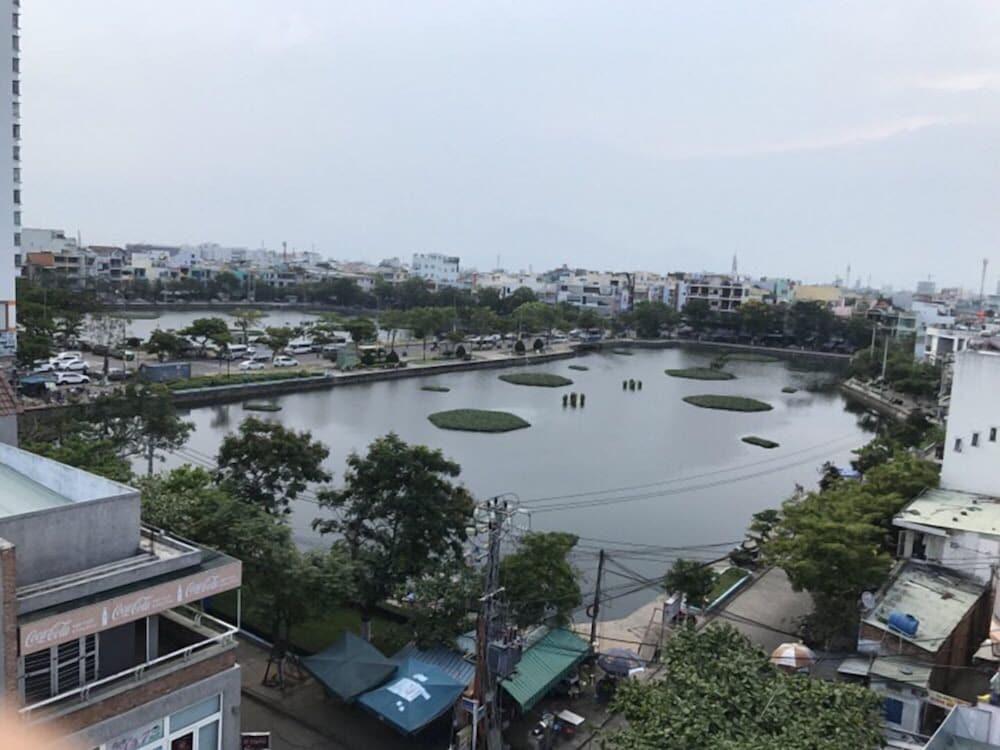 Phuong Quang Hotel ダナン市 エクステリア 写真